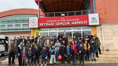 Boğaziçi ve Çöşnük Derneği Öğrencileri Beydağı Gençlik Merkezi’nde Moral Depoladı