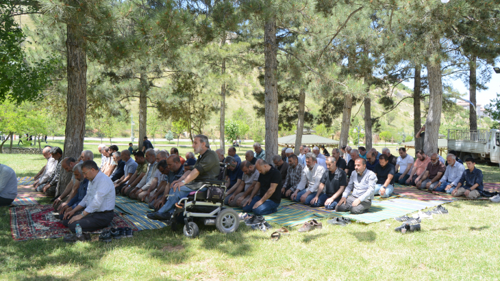 Boğaziçi Derneği Esnaf Komisyonu Beydağı Tabiat Parkı’nda Piknik Düzenledi
