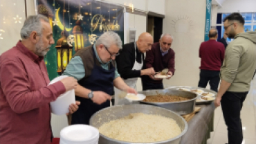 28 Şubat Cumartesi akşamı, esnaf abilerimizle ve kardeşlerimizle çok kıymetli bir sofrada buluştuk.