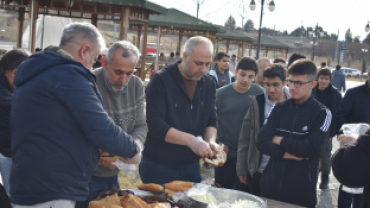Ortaöğretim Komisyonu Lise Birimi’nden Kırkgöz Sahil Parkı’nda Anlamlı Piknik Etkinliği