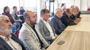 Boğaziçi Eğitim Derneği’nde Filistinli Yazar Vaddah Khanfar Konferansı