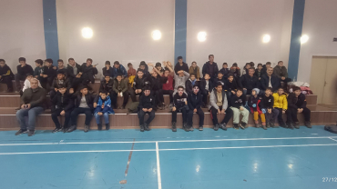 Boğaziçi ve Çöşnük Derneği Öğrencileri Beydağı Gençlik Merkezi’nde Moral Depoladı