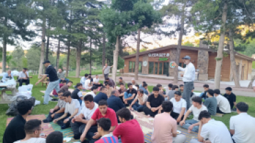 BOĞAZİÇİ EĞİTİM DERNEĞİ ORTAÖĞRETİM KOMİSYONU’NDAN YKS ÖĞRENCİLERİNE ANLAMLI PROGRAM