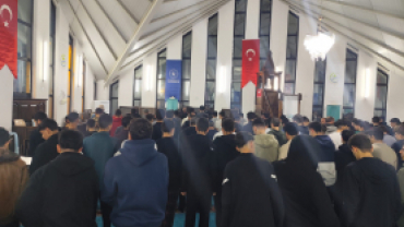 BİLİNÇTEN EYLEME: GENÇ MÜSLÜMANIN YOLCULUĞU