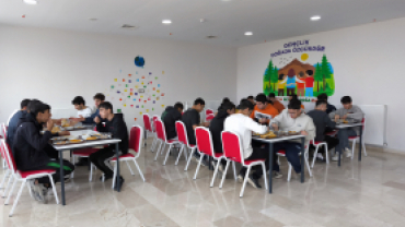 Liseli Gençler “Değerlerimizle Diriliş” Kampında Bir Araya Geldi